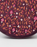 Sac rond Magical Mushroom en velours brodé – Bordeaux