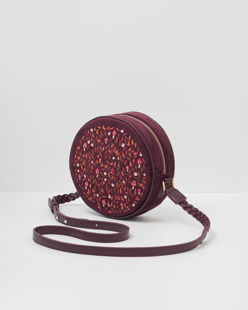 Sac rond Magical Mushroom en velours brodé – Bordeaux