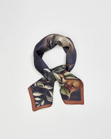 Foulard carré Wolf Garden – Narratif