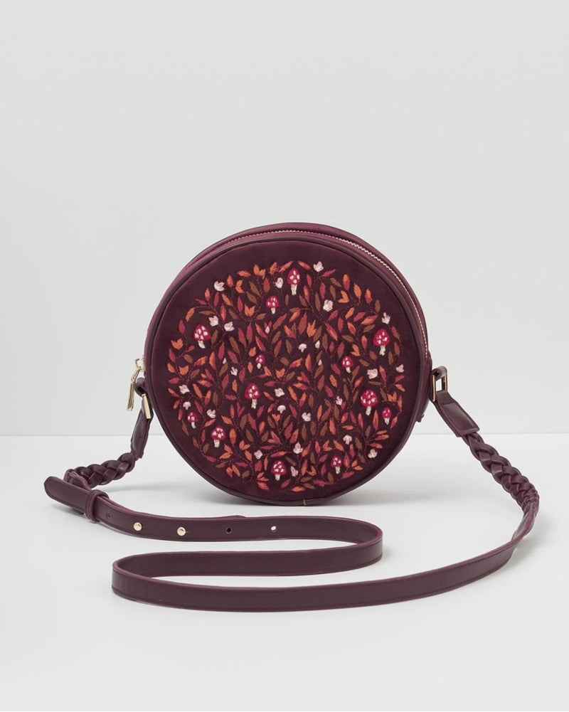 Sac rond Magical Mushroom en velours brodé – Bordeaux