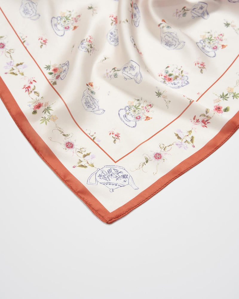 Foulard soyeux High Tea – Crème