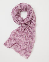 Foulard léger forestier A Night's Tale – Rose dragée