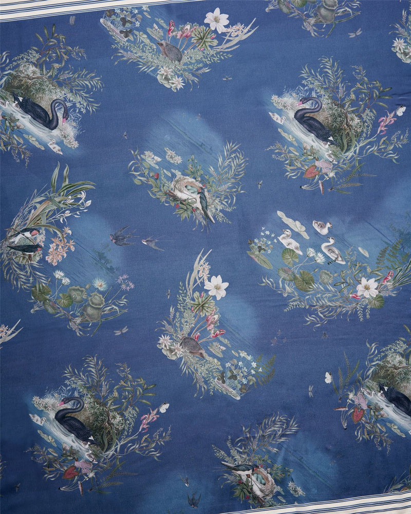 Foulard Whispering Willows – Bleu marine